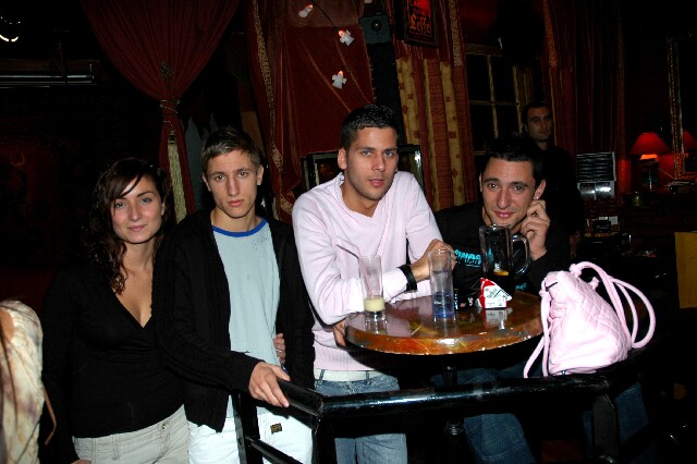 min 2005 11 06 sharkys 079